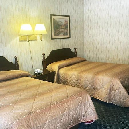 Pleasant Valley Motel West Stockbridge Exteriér fotografie