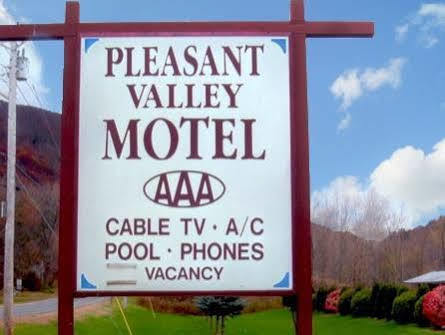 Pleasant Valley Motel West Stockbridge Exteriér fotografie